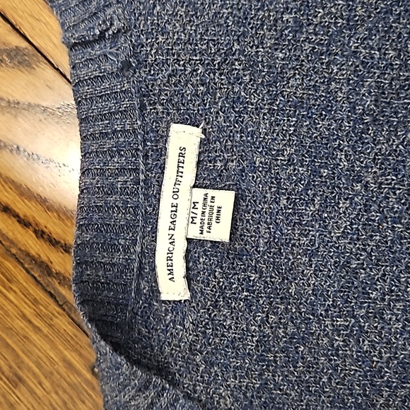 American Eagle Cardigan - Picture 3 of 4